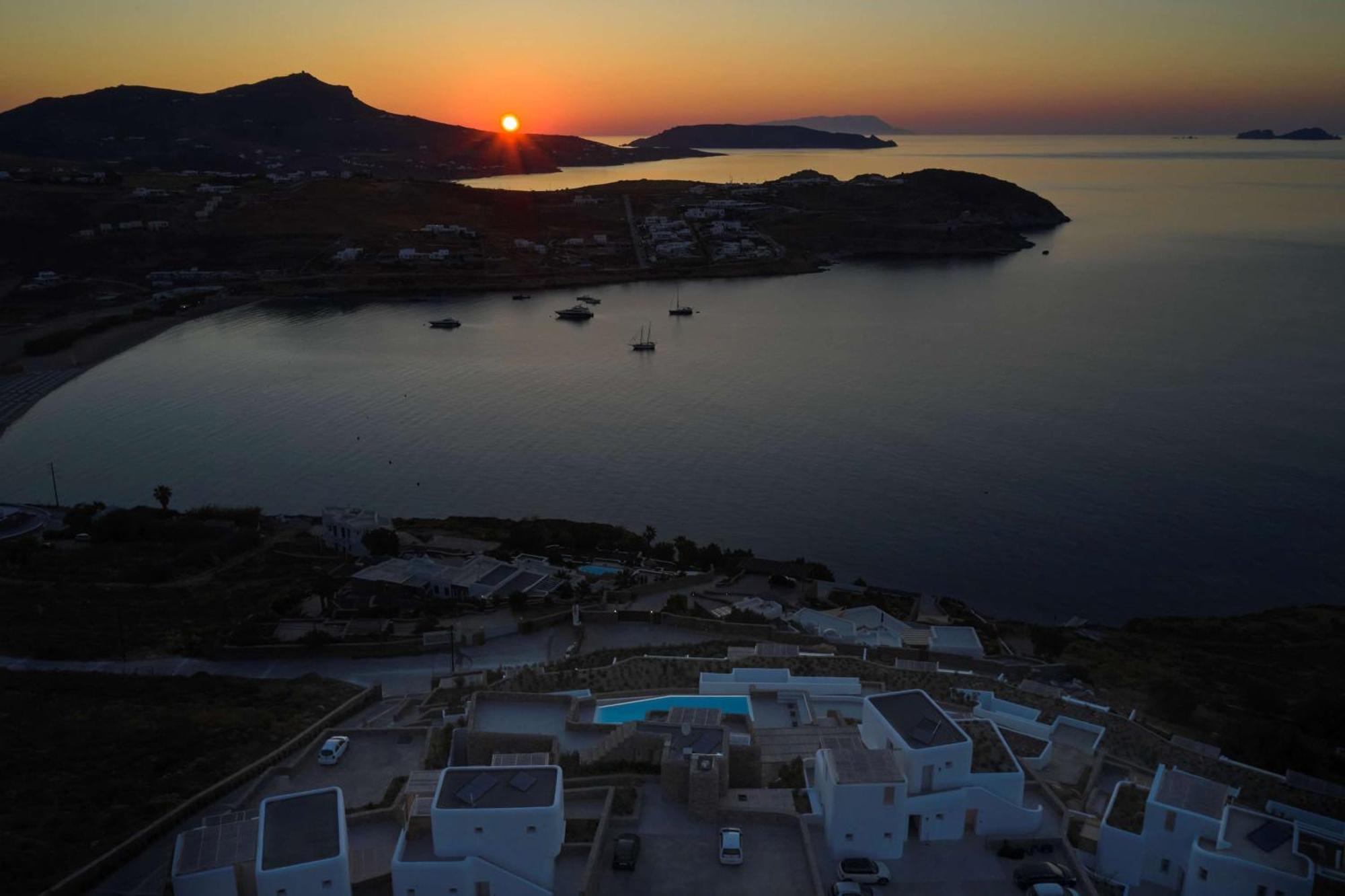 Radisson Blu Euphoria Resort, Mykonos Kaló Livádi Kültér fotó
